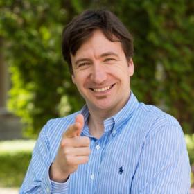 Dr Krzysztof J. Chmielewski